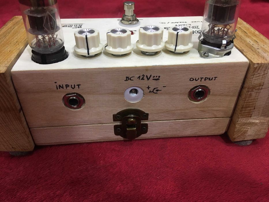 Efekt gitarowy lampowy  DUAL DEVIL LIGHT preamp overdrive nowy