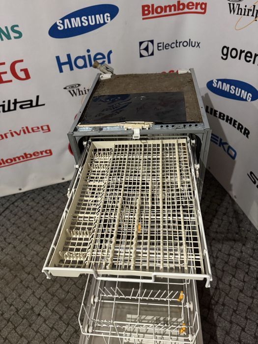 Посудомийна машина/ посудомийка топ вузька Miele G 4880 SCVi 45см бу