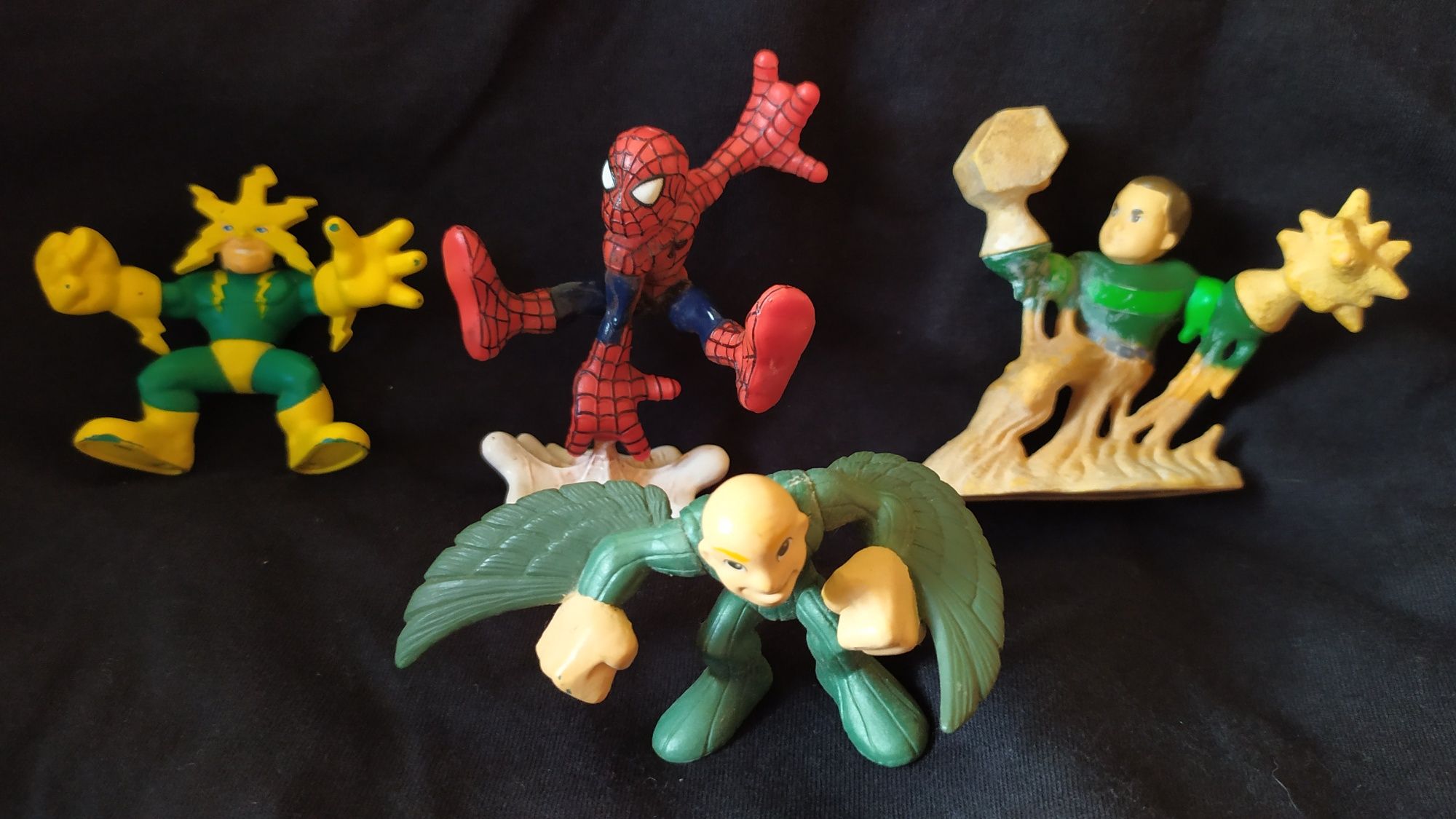 PVC Marvel Playmobil Pokémon Skylanders Invizimals Homem Aranha etc