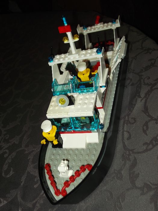 Barco patrulha da policia da Lego com upgrades!