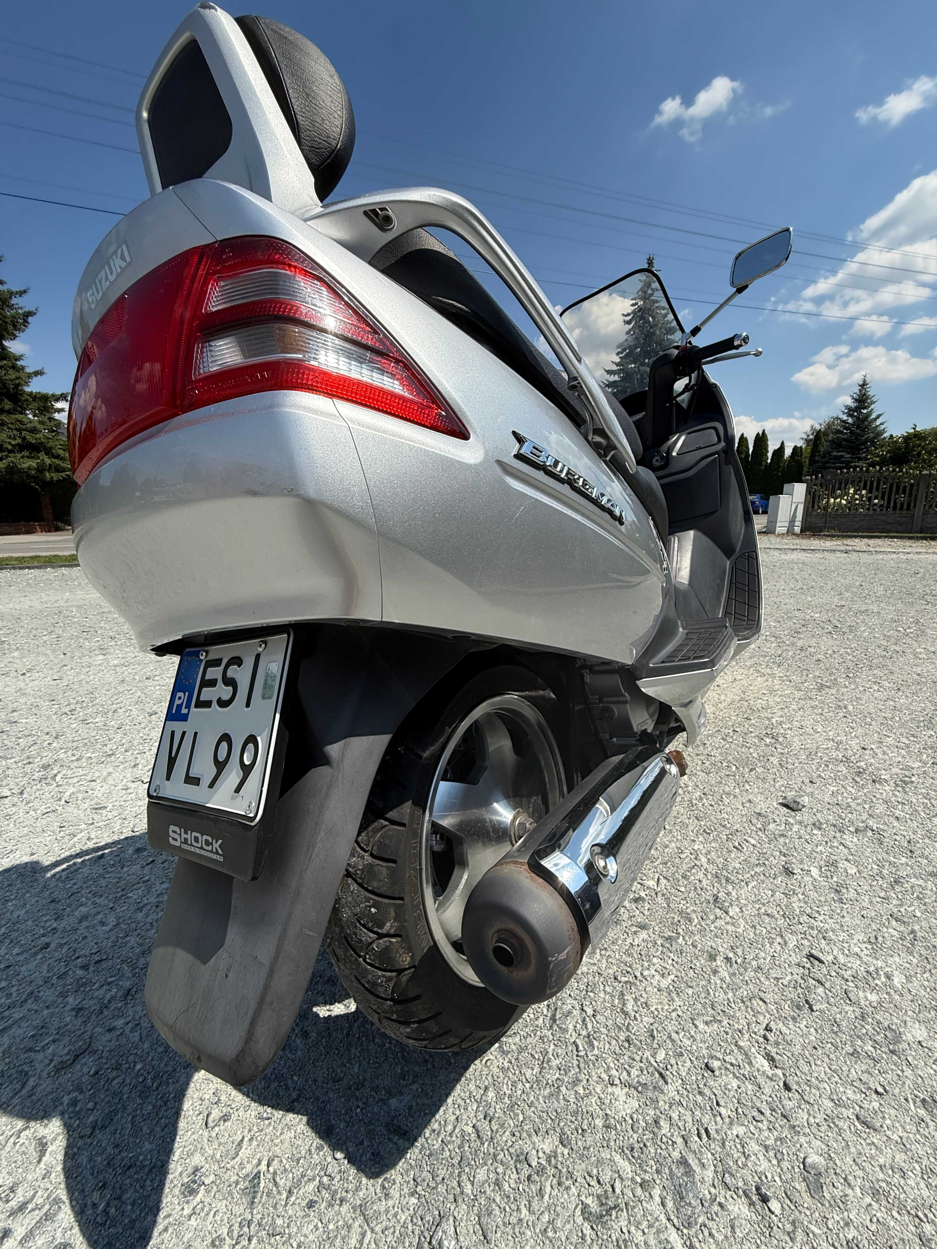 Suzuki Burgman 250 w bardzo dobrym stanie, bezwypadkowy.