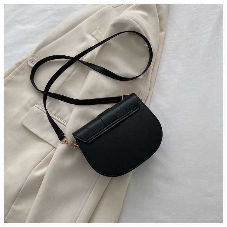 Стильная женская сумка мессенджер клатч с ремешком