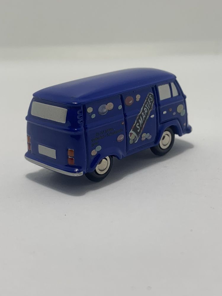 VW T 2 da marca Schuco Piccolo escala 1:90