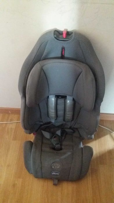 Cadeirinha CHICCO para automoveis