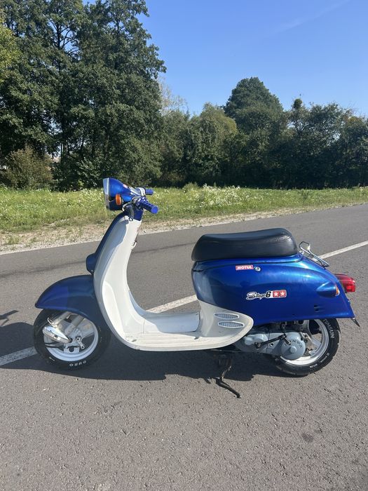 Продаю скутер Honda giorno af 24