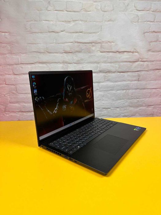 Ноутбук Dell Vostro 7620/16" FullHD IPS/i7-12700H/16GB/1TB/RTX3050Ti