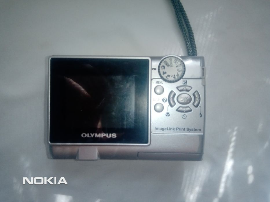 Продам одним лотом за 3 шт  Оlympus FE-130  FE-110  C-300