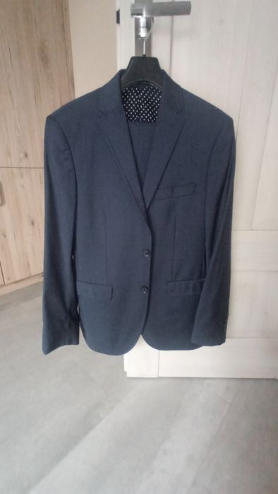 Garnitur Vistula Robert Lewandowski Collection – Super Slim, rozm. 50