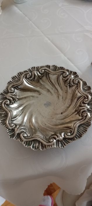 Piękna secesyjna patera posrebrzana sygnowana