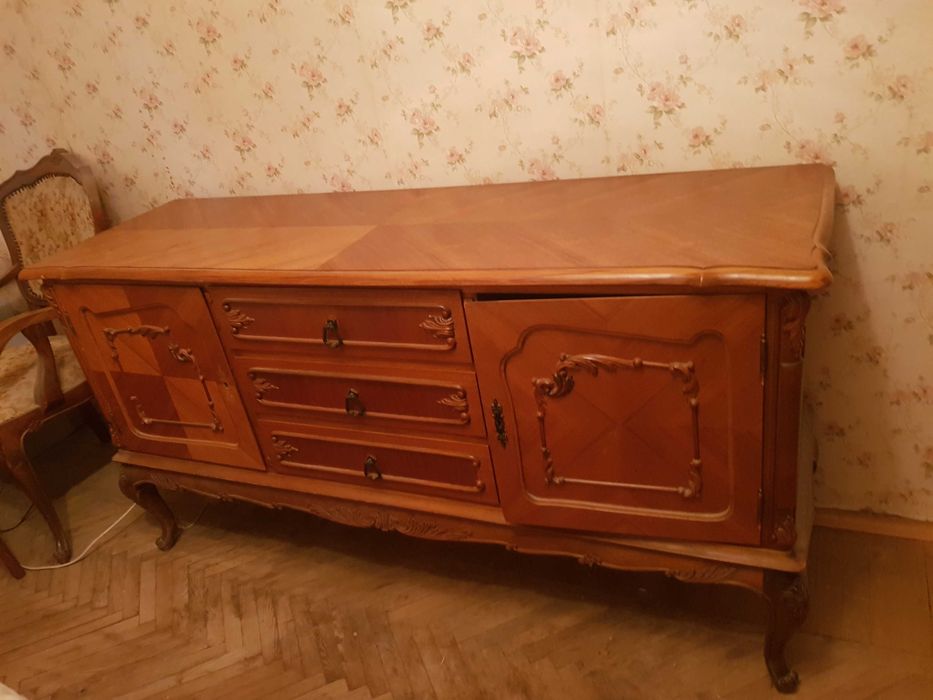 столовый гарнитур (Румыния)