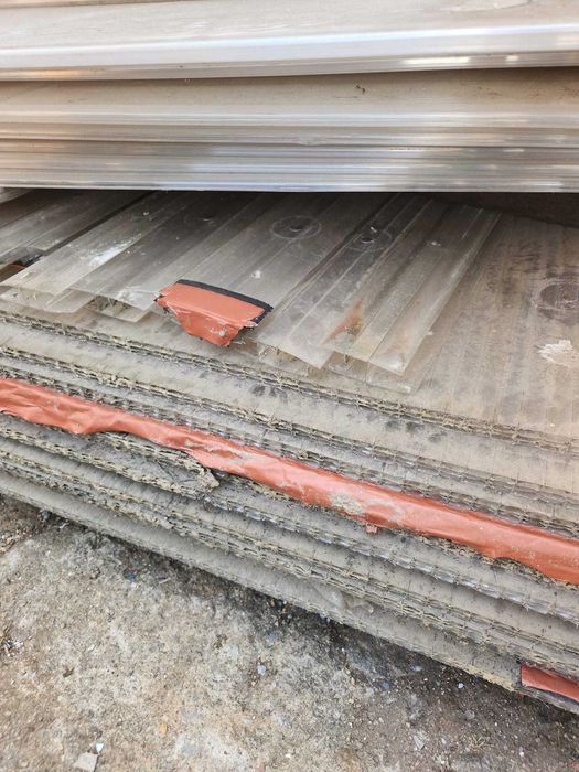 Painel de policarbonato transparente