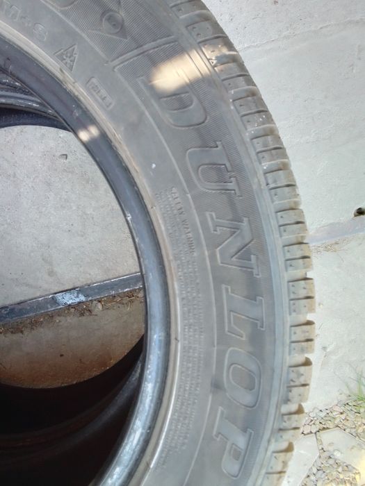 Cena za 2 Opony zimowe 225/60r17 DUNLOP 2021r 7mm