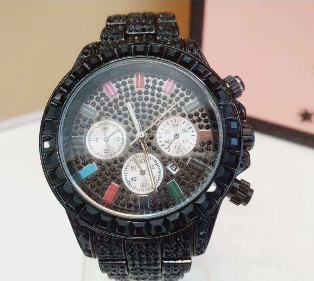 Zegarek damski nowy czarny z diamencikami .  Kors guess