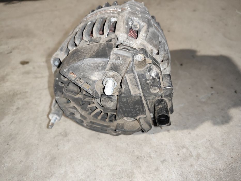 Golfy Bora Leon a3 Fabia Ibiza III  alternator 90A 038.903.023L
