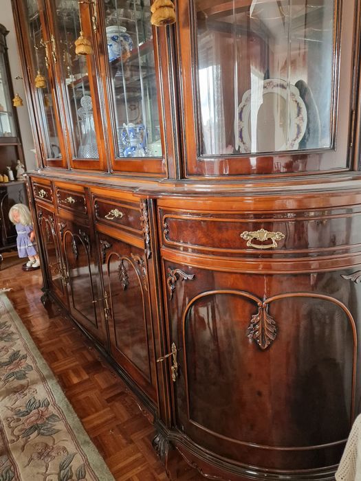 Cristaleira como nova