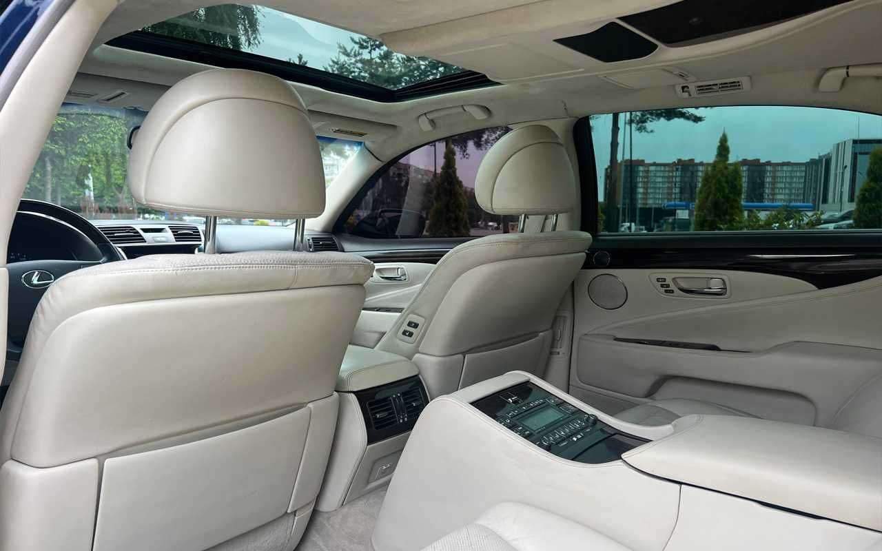 Lexus LS 460l 2007