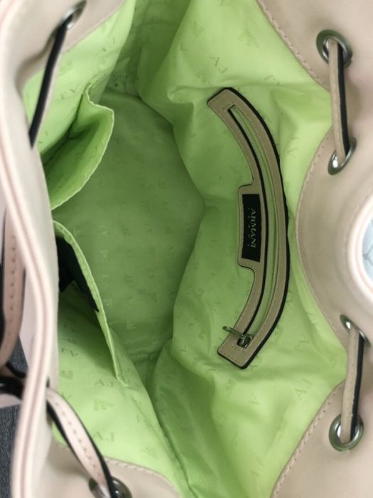 Piękna torba worek ARMANI JEANS torebka pudrowy róż na pasku