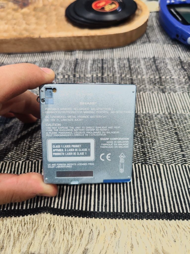 Minidisc Sharp MT877