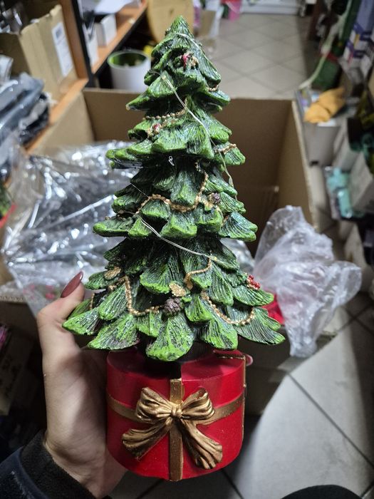 Choinka LED polyresin ozdoba świąteczna