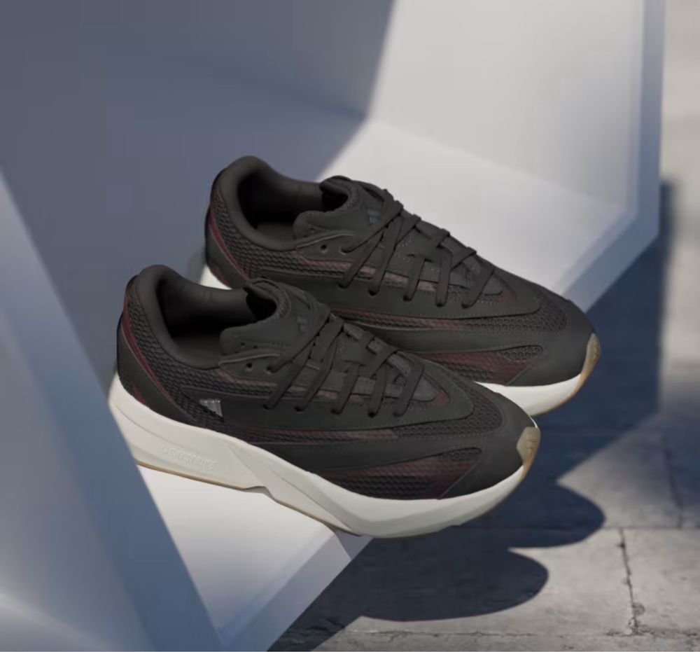 Кросівки жіночі adidas  lightblaze оригінал!