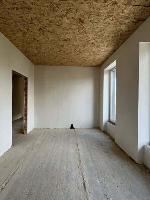 Продається будинок 140 м2 готовий до ремонту. Можливий обмін.