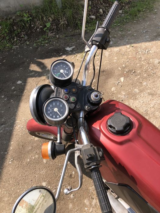 Ява 350 638 на повному ходу