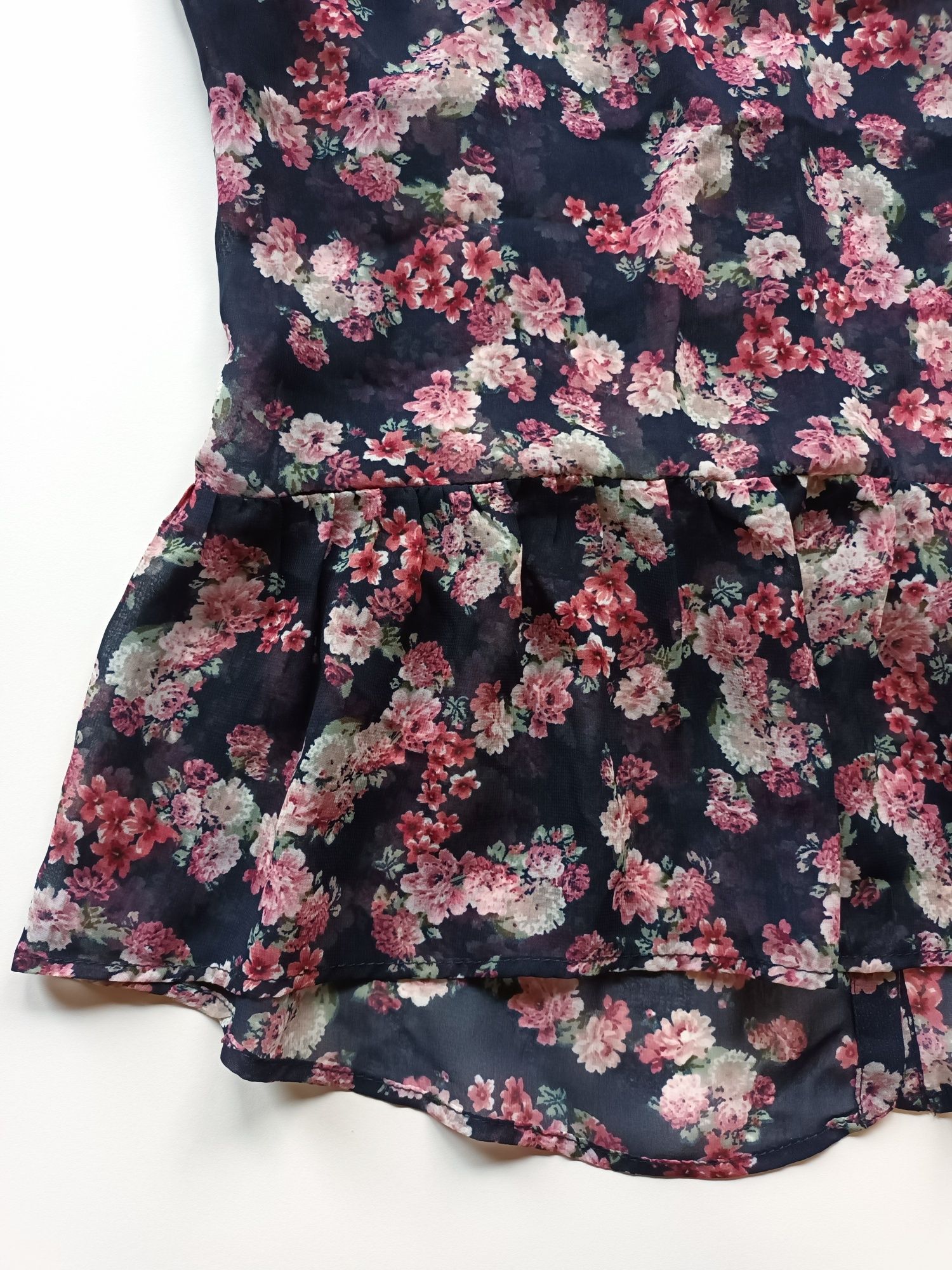 Blusa sem mangas floral