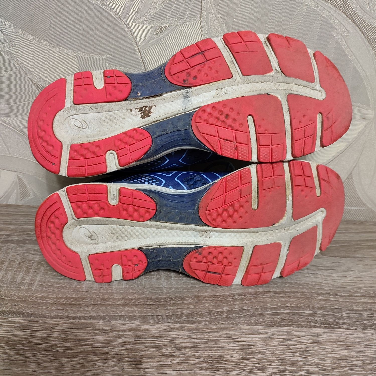 Кросівки Asics gel pulse size 39/25