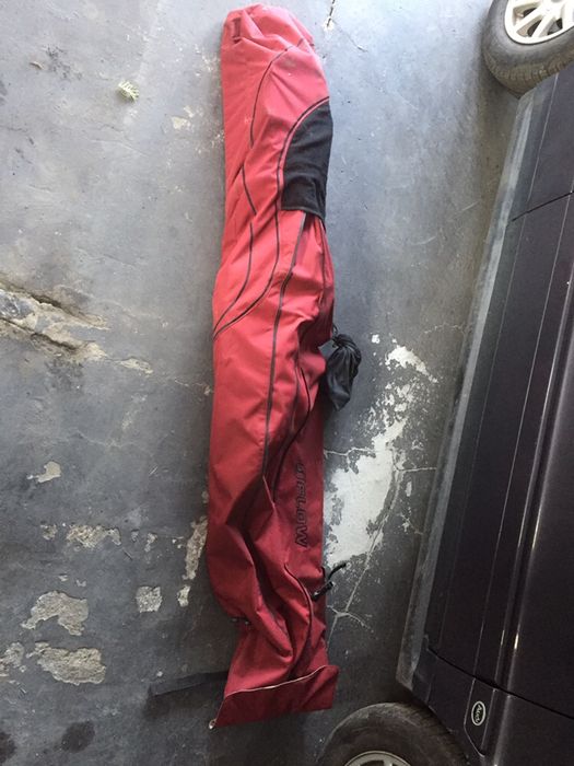 Deska snouboardowa buty gogle kask i pokrowiec