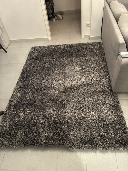 Tapete preto e branco de Sala