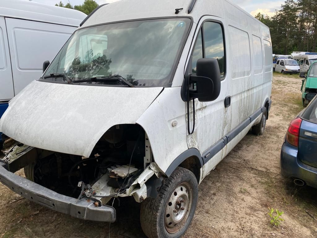 Renault master 2.5 diesel. Posiadam dużo części do tego modelu auta.