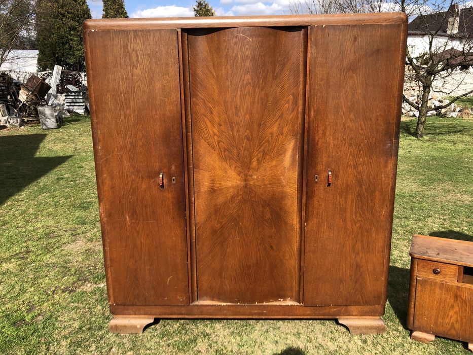 Stare meble antyki sypialnia toaletka szafa