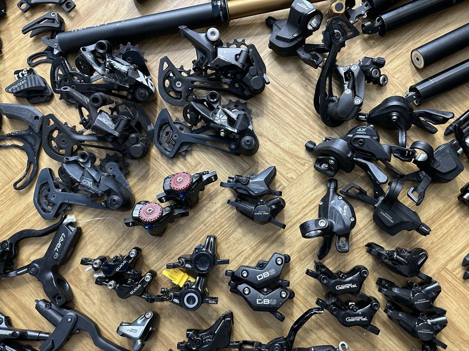 Разпродажа Ящика запчастей