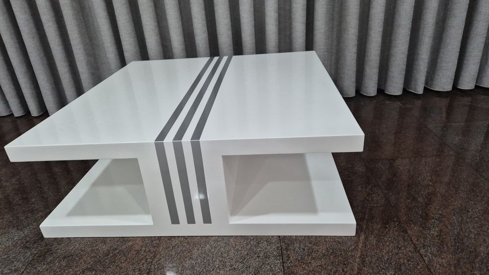 Mesa de centro lacada