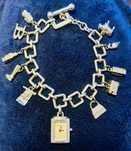 Burberry reloj charm