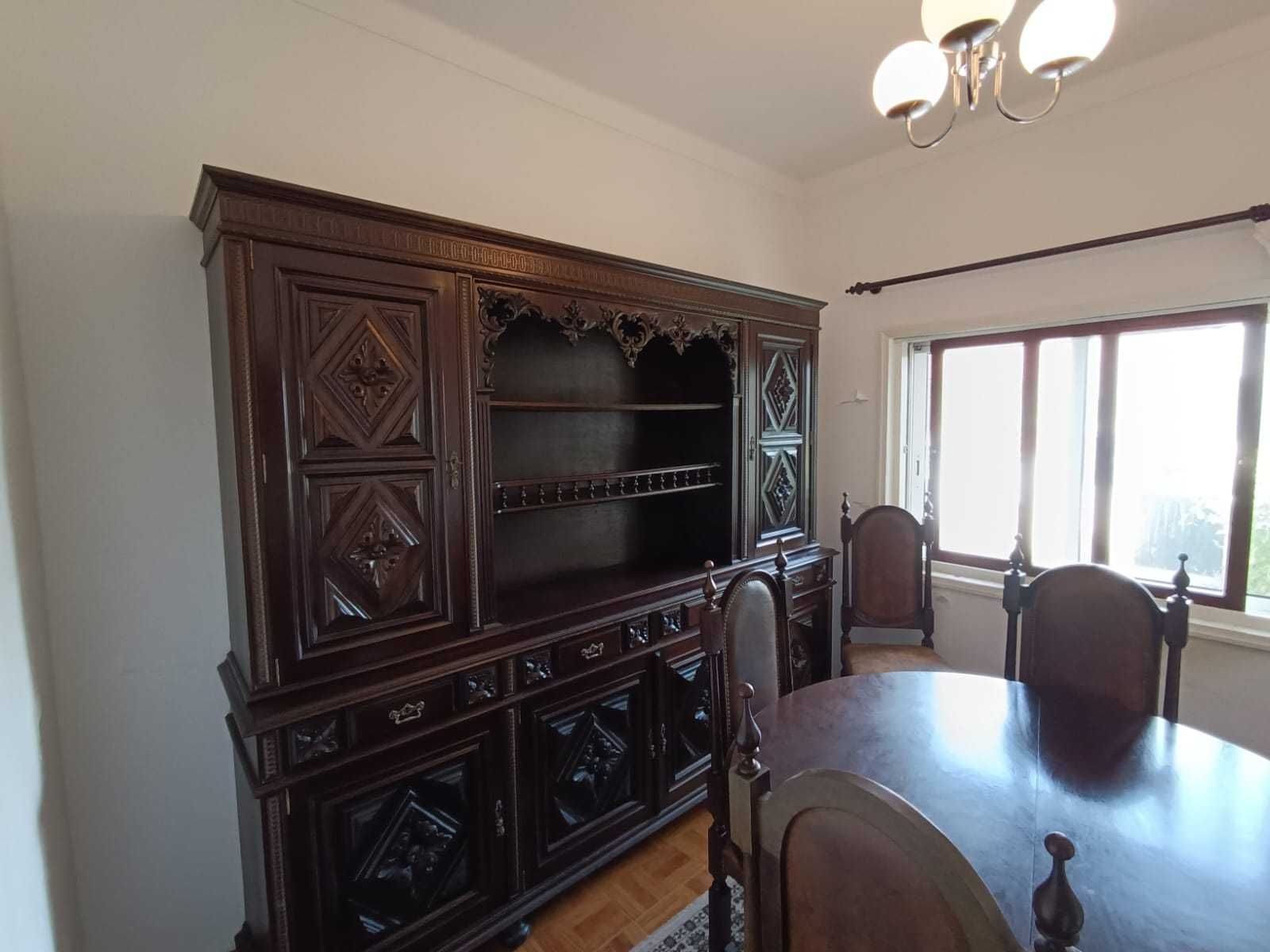 Móvel Sala em Madeira em Castanha Maciço