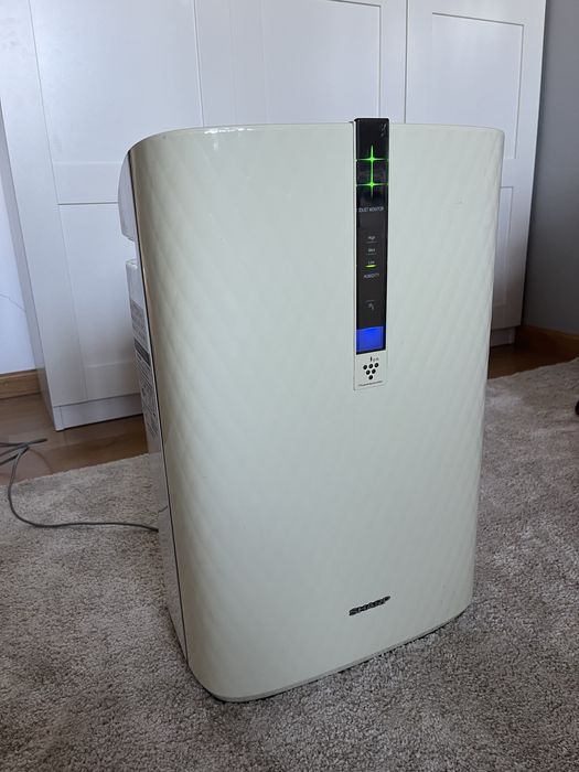 Sharp KC840 - Oczyszczacz z funkcją nawilżania