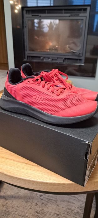 Buty sportowe 4F r. 36