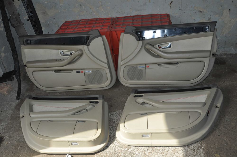 Audi A8 d3 карта карты в салон комплект 4шт белые