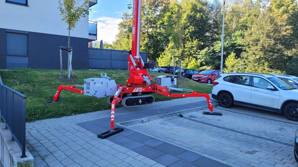 Najem wynajem Zwyżka Leo23gt Podnośnik 23m , szer.100cm wys.200cm