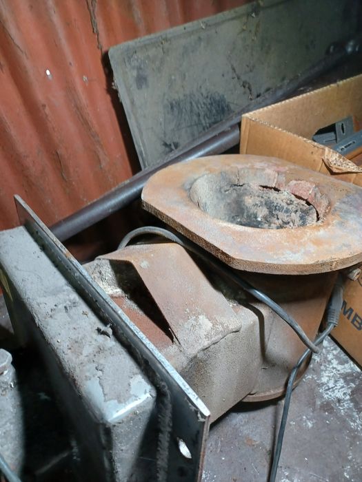 Palnik z podajnikiem i przekładnią