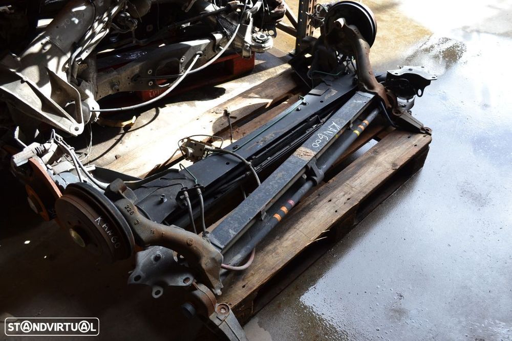 Eixo traseiro Renault Kangoo