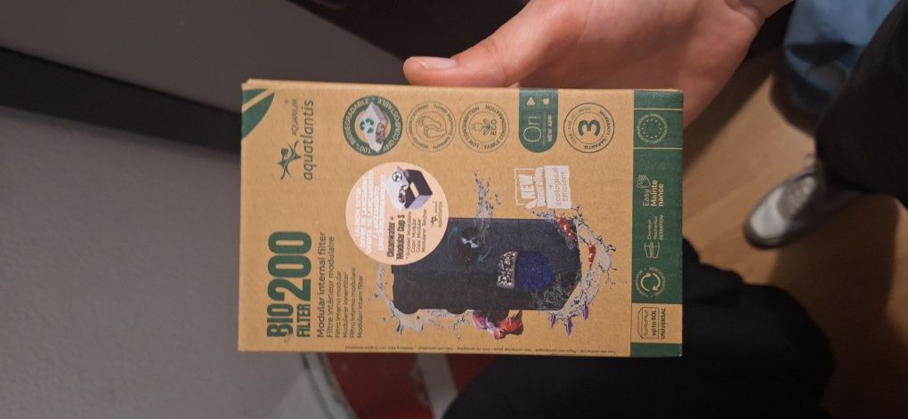 Aquário 15L com bomba mais comida e tratamento