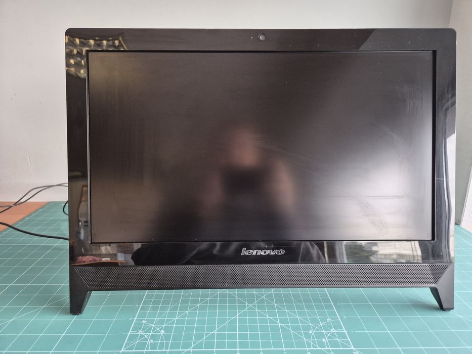 Lenovo All-In-One C20 Win10, 8GB Ram, SSD 256GB
