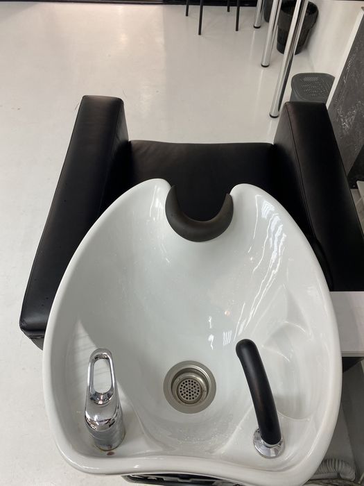 Оренда обладнаних робочих місць для б'юті-майстрів