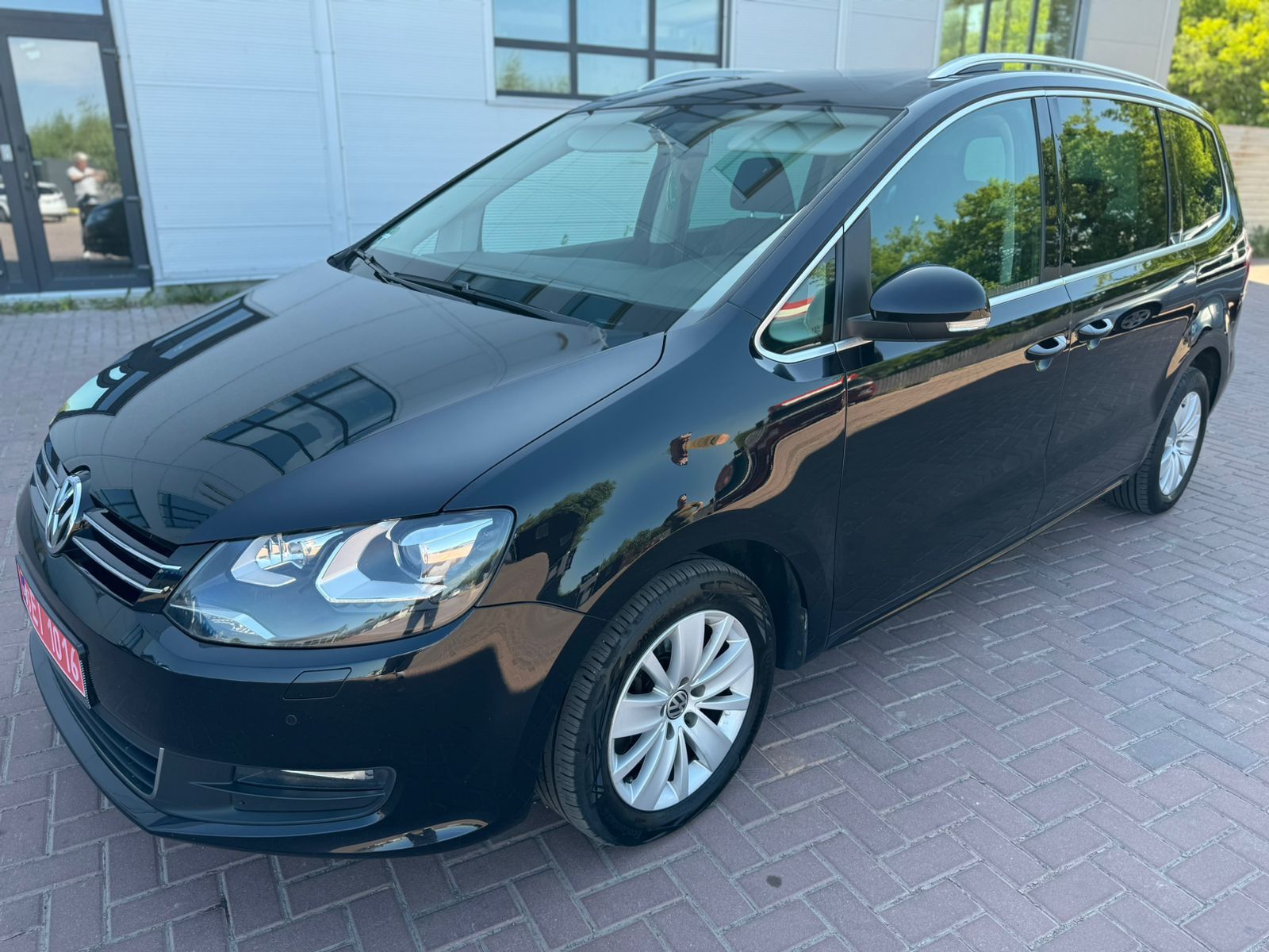 Volkswagen Sharan 2011 року 2.0 tdi