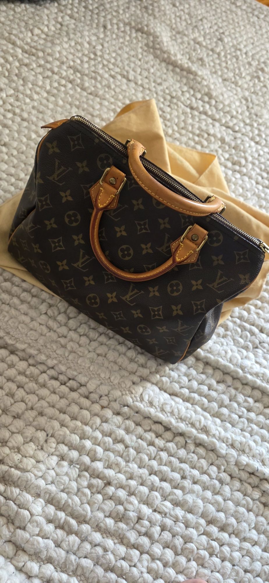 Louis Vuitton Speedy Classic