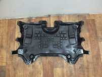 Resguardo inferior do motor Mercdes Classe C W204