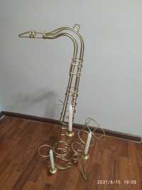 Sprzedam świecznik w kształcie saksofonu wys. 92cm