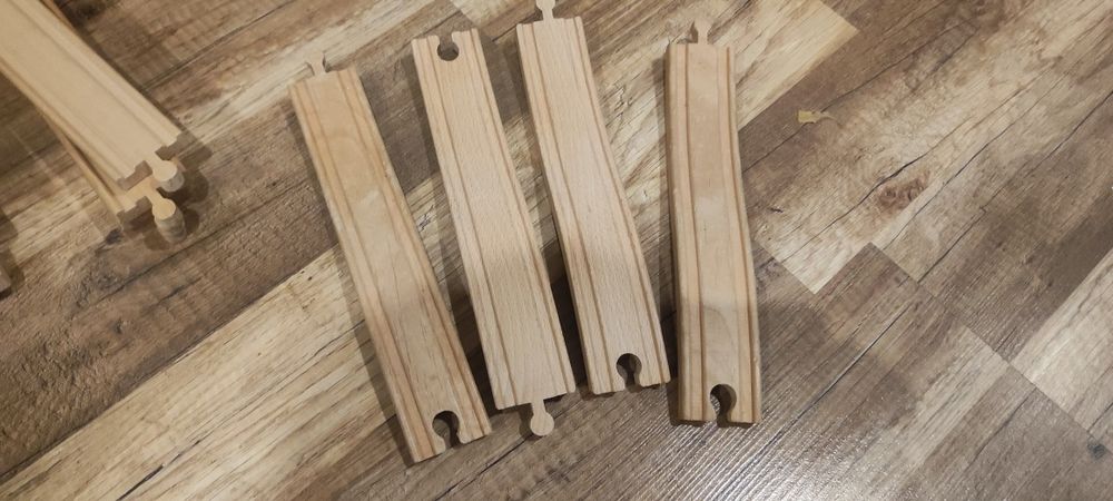 Kolejka ikea i pociągi